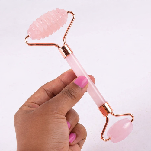 Gua sha en gezichtsroller rozenkwarts